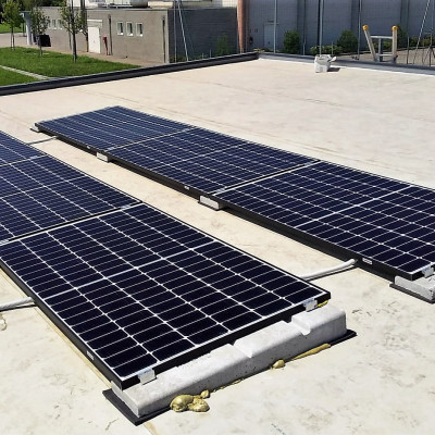 Particolare pannelli impianto fotovoltaico
